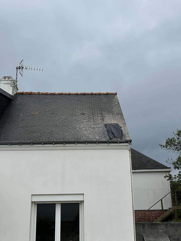 Façade en stuc blanc Josselin