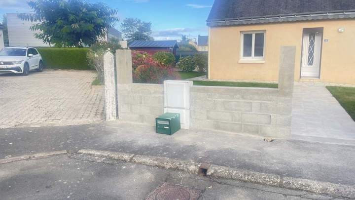 Muret de clôture en blocs de béton Josselin